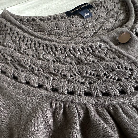 Banana Republic | Women’s Taupe Crocheted Accented Knit Cardigan | Size S - Picture 3 of 9